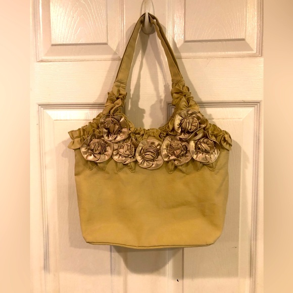 Handbags - Elegant Floral satin Tan Handbag